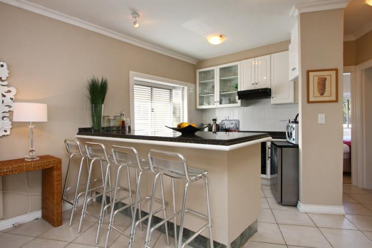 Photo 8 of Le Fleur accommodation in Camps Bay, Cape Town with 2 bedrooms and 2 bathrooms