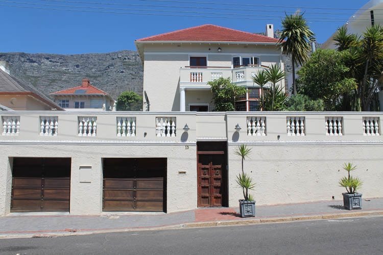 Photo 1 of Oranjezicht Lina Villa accommodation in Oranjezicht, Cape Town with 5 bedrooms and 3.5 bathrooms