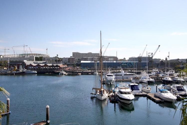 Photo 17 of Paregon 205 accommodation in V&A Waterfront, Cape Town with 3 bedrooms and 2 bathrooms