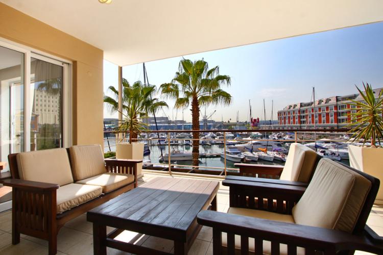 Photo 3 of Parergon 102 accommodation in V&A Waterfront, Cape Town with 2 bedrooms and 2 bathrooms