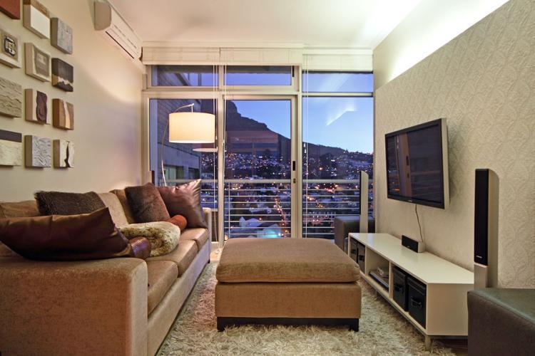 Photo 9 of Perspectives Penthouse accommodation in City Centre, Cape Town with 2 bedrooms and 2 bathrooms
