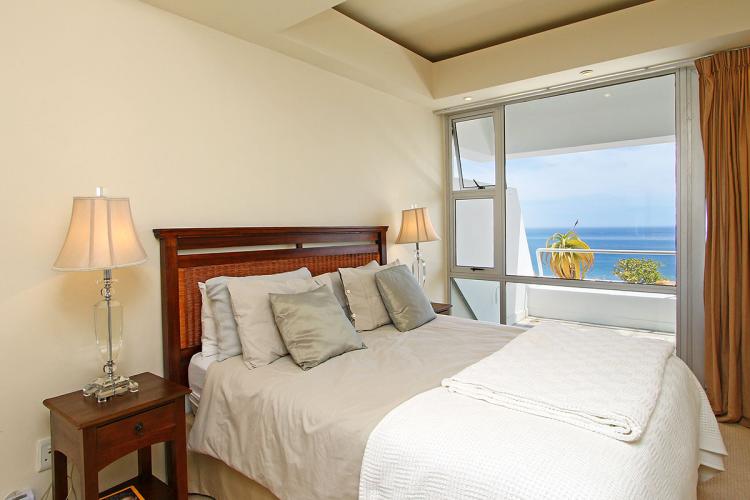 Photo 4 of Roodeberg Heights accommodation in Camps Bay, Cape Town with 2 bedrooms and 2 bathrooms