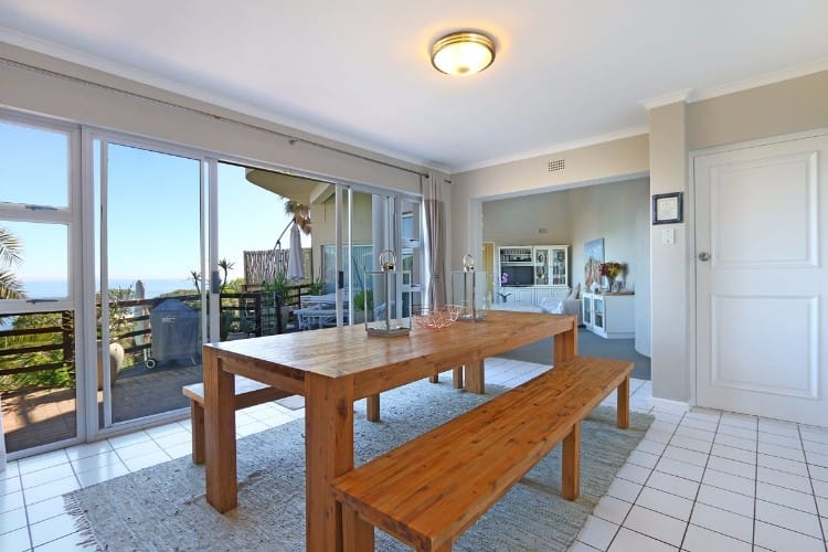 Photo 11 of Sea Breeze accommodation in Llandudno, Cape Town with 4 bedrooms and 2 bathrooms
