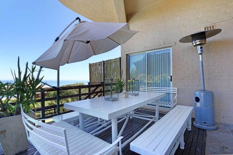 Photo 5 of Sea Breeze accommodation in Llandudno, Cape Town with 4 bedrooms and 2 bathrooms