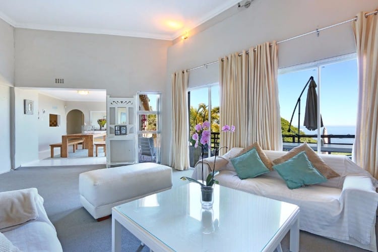 Photo 7 of Sea Breeze accommodation in Llandudno, Cape Town with 4 bedrooms and 2 bathrooms