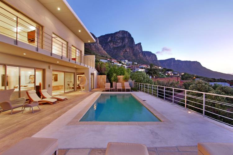 Photo 1 of Sea View accommodation in Camps Bay, Cape Town with 4 bedrooms and 3 bathrooms
