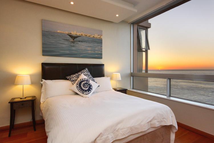Photo 1 of Seacliffes Breeze accommodation in Bantry Bay, Cape Town with 5 bedrooms and 4 bathrooms