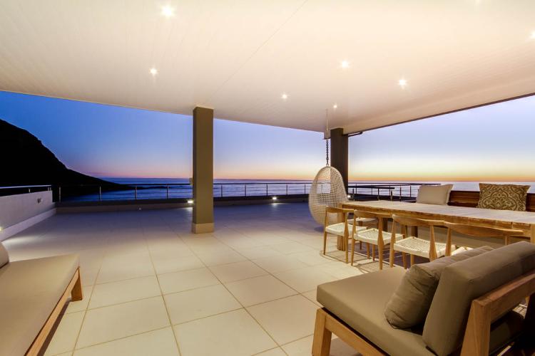 Photo 23 of Sunset Paradise accommodation in Llandudno, Cape Town with 5 bedrooms and 4.5 bathrooms