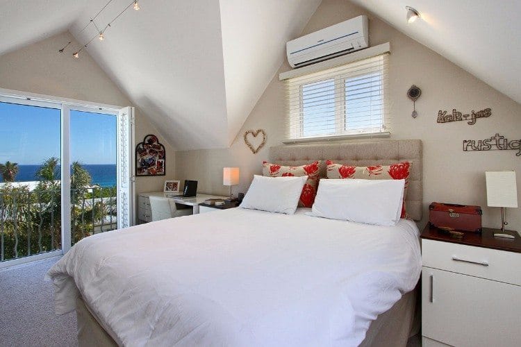 Photo 7 of Tintomara Llandudno Villa accommodation in Llandudno, Cape Town with 4 bedrooms and 5 bathrooms