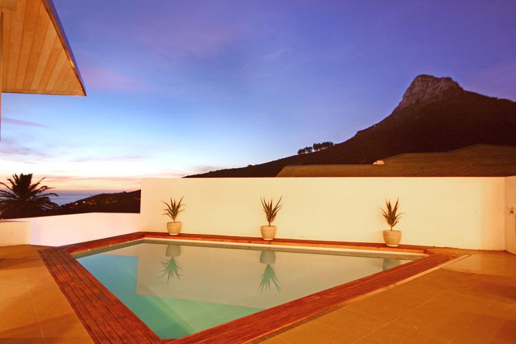 Photo 7 of Villa Aurora accommodation in Camps Bay, Cape Town with 5 bedrooms and 5 bathrooms