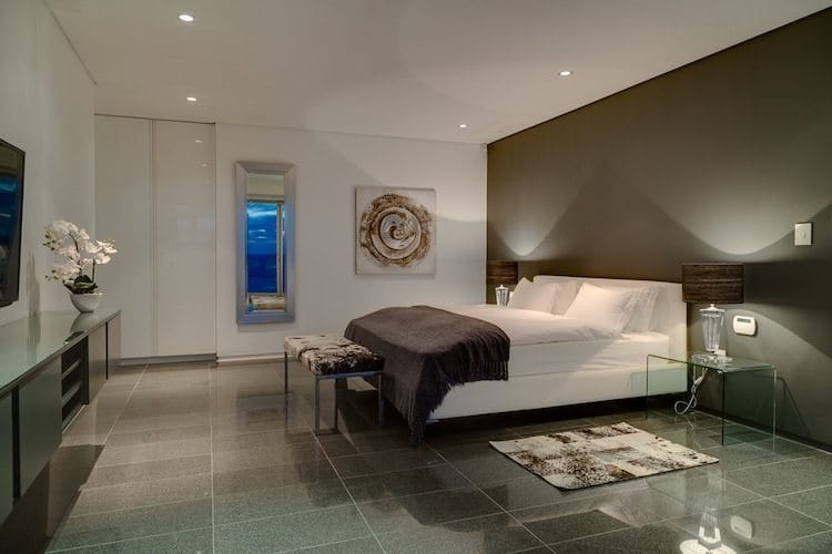 Photo 9 of Villa Maxima accommodation in Camps Bay, Cape Town with 6 bedrooms and 5.5 bathrooms
