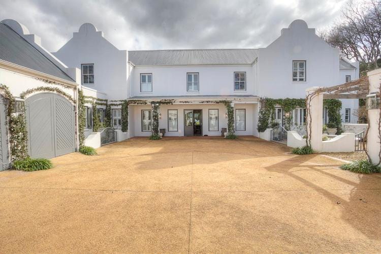 Photo 9 of Vineyard Farmhouse accommodation in Constantia, Cape Town with 5 bedrooms and 5 bathrooms