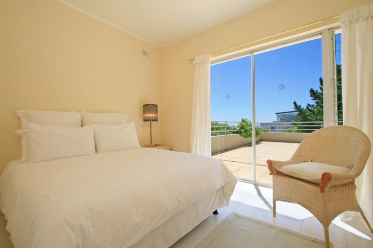 Photo 4 of White Sails accommodation in Camps Bay, Cape Town with 6 bedrooms and 5.5 bathrooms