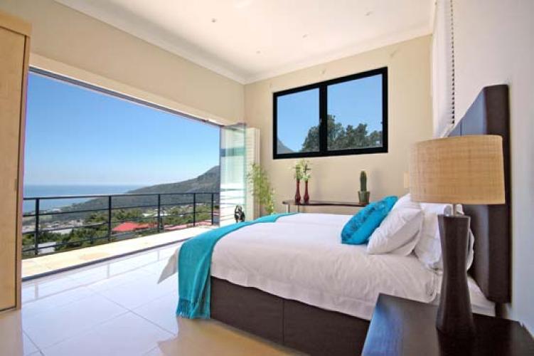Photo 4 of Majestic accommodation in Camps Bay, Cape Town with 3 bedrooms and 3 bathrooms