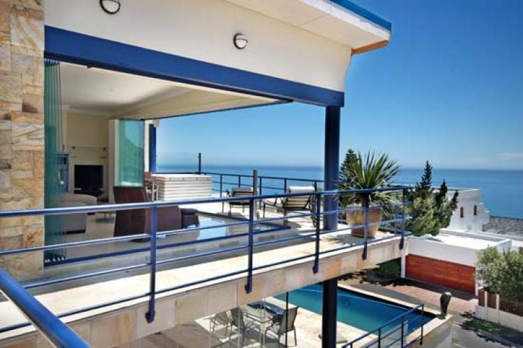 Photo 8 of Majestic accommodation in Camps Bay, Cape Town with 3 bedrooms and 3 bathrooms