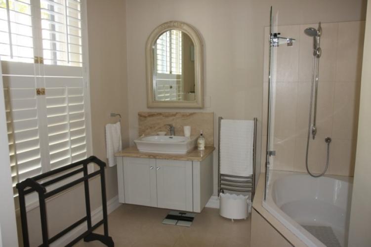 Photo 15 of Villa Picardie accommodation in Constantia, Cape Town with 5 bedrooms and 2 bathrooms