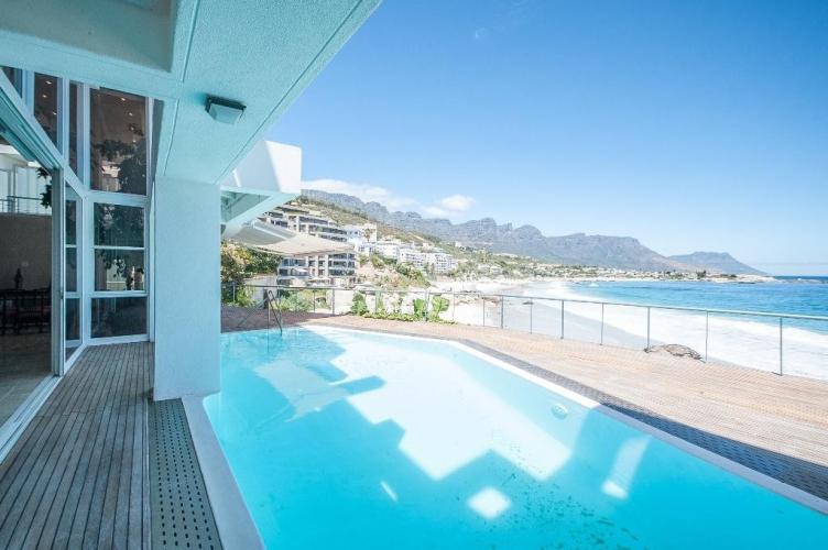 Photo 8 of Clifton Holiday Apartment accommodation in Clifton, Cape Town with 4 bedrooms and 4 bathrooms