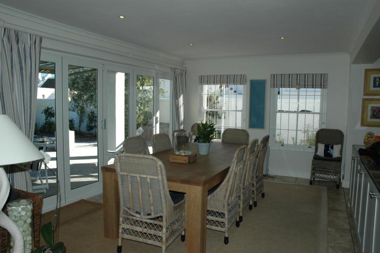 Photo 5 of Kommetjie Way Beach House accommodation in Kommetjie, Cape Town with 4 bedrooms and 4 bathrooms