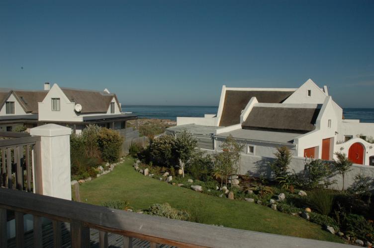 Photo 9 of Kommetjie Way Beach House accommodation in Kommetjie, Cape Town with 4 bedrooms and 4 bathrooms