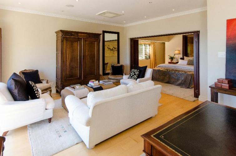 Photo 12 of Camps Bay Sedgemore accommodation in Camps Bay, Cape Town with 5 bedrooms and 5 bathrooms