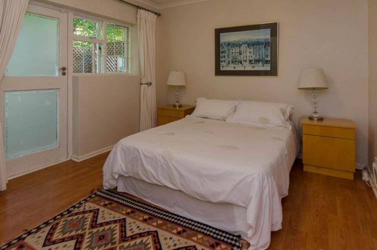 Photo 3 of Shall Cross Villa accommodation in Constantia, Cape Town with 4 bedrooms and 3 bathrooms