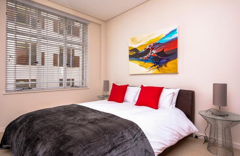 Photo 4 of On The Square accommodation in City Centre, Cape Town with 1 bedrooms and 1 bathrooms