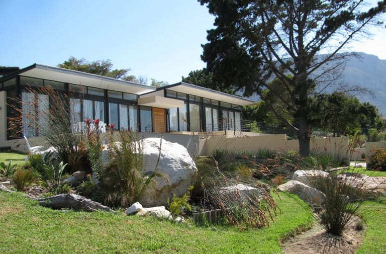Photo 4 of Mountain Manor accommodation in Hout Bay, Cape Town with 3 bedrooms and 3 bathrooms