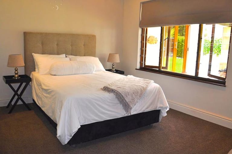 Photo 4 of Tokai Villa accommodation in Tokai, Cape Town with 4 bedrooms and 4 bathrooms