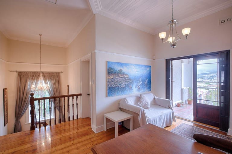 Photo 5 of Charming Victorian Villa accommodation in Tamboerskloof, Cape Town with 4 bedrooms and 3 bathrooms