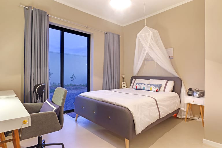 Photo 8 of Noordhoek Lakehouse accommodation in Noordhoek, Cape Town with 3 bedrooms and 2 bathrooms