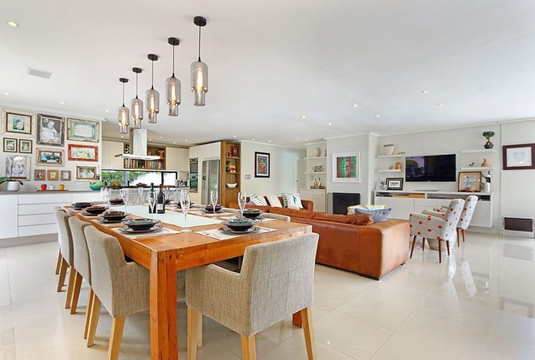 Photo 17 of Oceans Walk accommodation in Sunset Beach, Cape Town with 4 bedrooms and 3 bathrooms