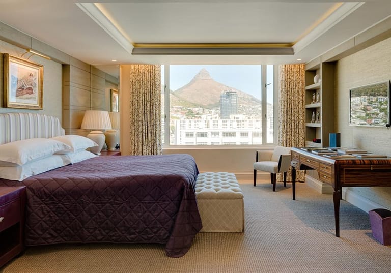 Photo 4 of La Rive Penthouse accommodation in Mouille Point, Cape Town with 4 bedrooms and 4 bathrooms