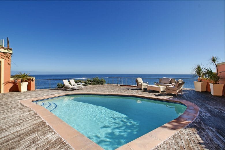 Photo 10 of San Michele accommodation in Bantry Bay, Cape Town with 3 bedrooms and 2 bathrooms