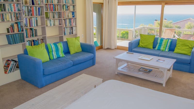 Photo 16 of Sea Villa on the Bend accommodation in Llandudno, Cape Town with 4 bedrooms and 3 bathrooms