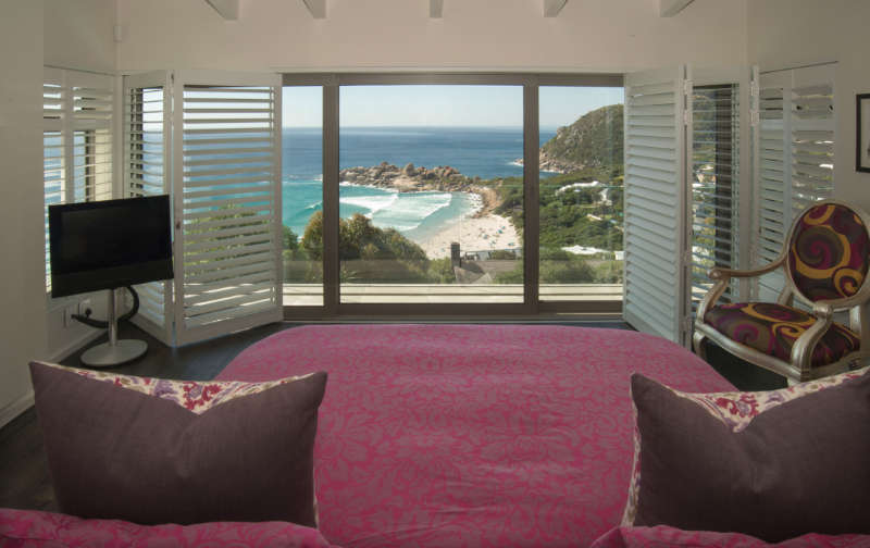 Photo 8 of Villa Bonita accommodation in Llandudno, Cape Town with 4 bedrooms and 4 bathrooms