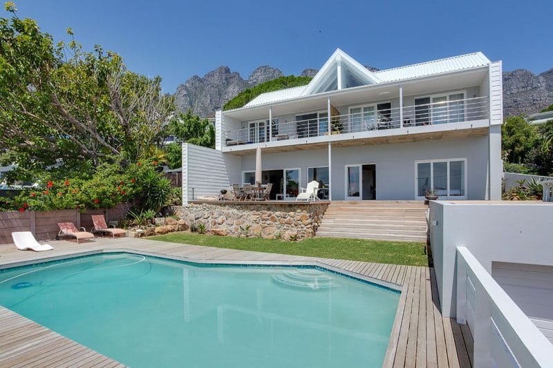 Photo 1 of Fulham House accommodation in Camps Bay, Cape Town with 2 bedrooms and 1.5 bathrooms