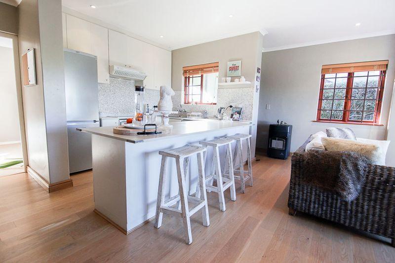 Photo 13 of Ruyteplaats Lodge accommodation in Hout Bay, Cape Town with 2 bedrooms and  bathrooms