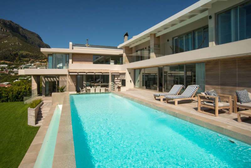 Photo 28 of Villa Bonita accommodation in Llandudno, Cape Town with 4 bedrooms and 4 bathrooms