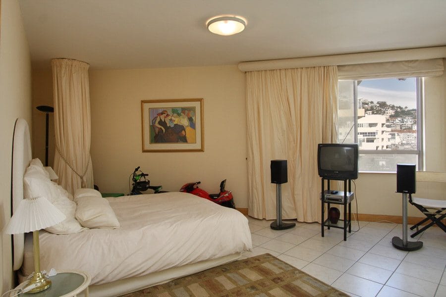 Photo 2 of Apartment President accommodation in Bantry Bay, Cape Town with 3 bedrooms and  bathrooms