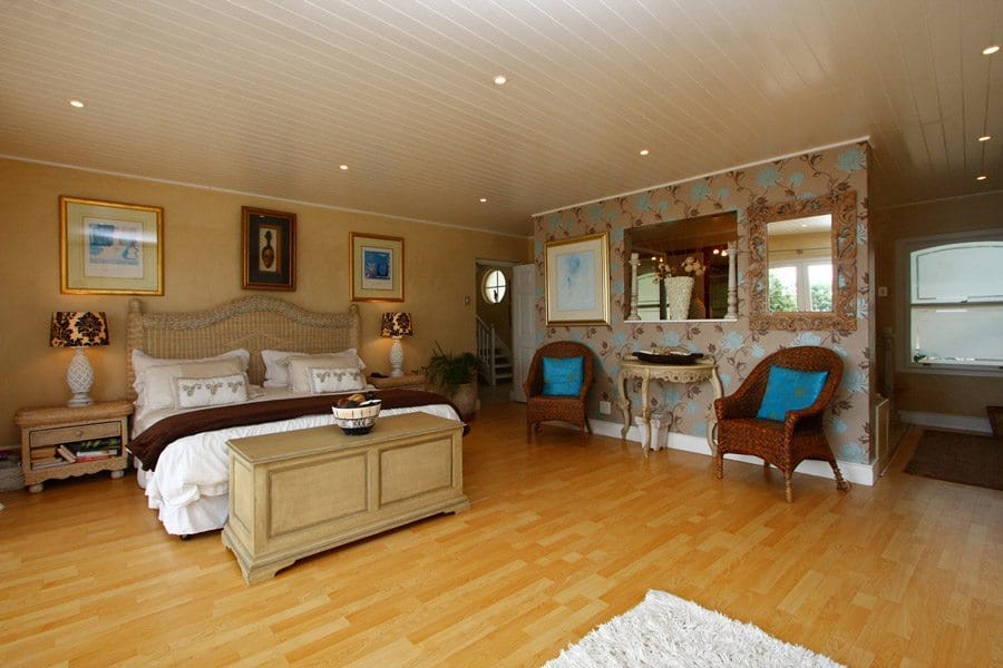 Photo 5 of Blue Waters accommodation in Llandudno, Cape Town with 3 bedrooms and 3 bathrooms
