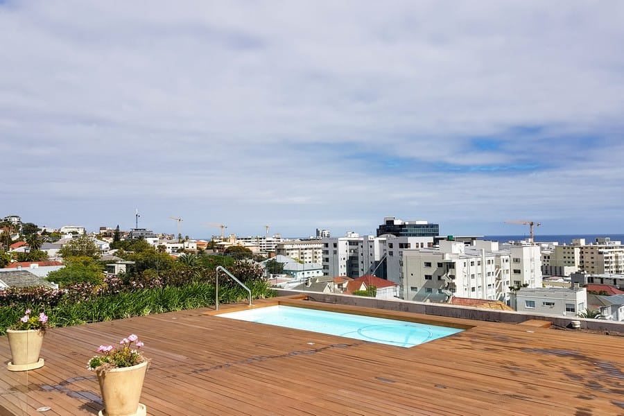 Photo 5 of Montagne Views accommodation in Fresnaye, Cape Town with 3 bedrooms and 3 bathrooms