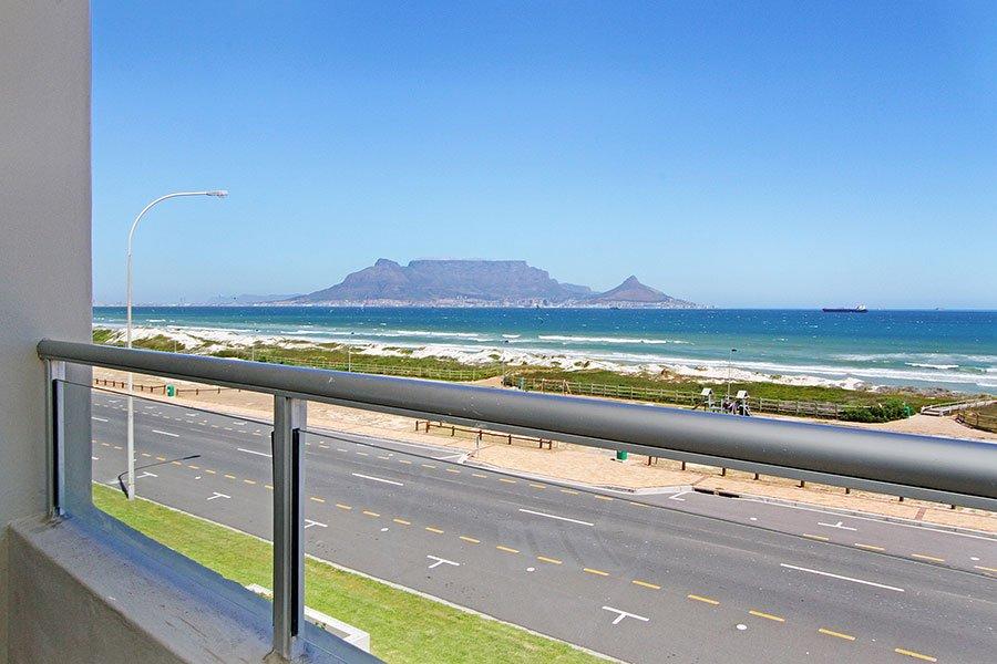 Photo 7 of Sea Spray Apartment accommodation in Bloubergstrand, Cape Town with 1 bedrooms and 1 bathrooms