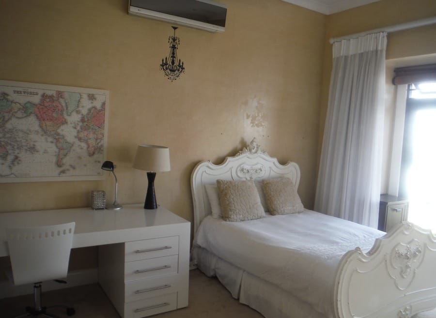 Photo 15 of White House accommodation in Fresnaye, Cape Town with 3 bedrooms and 3 bathrooms
