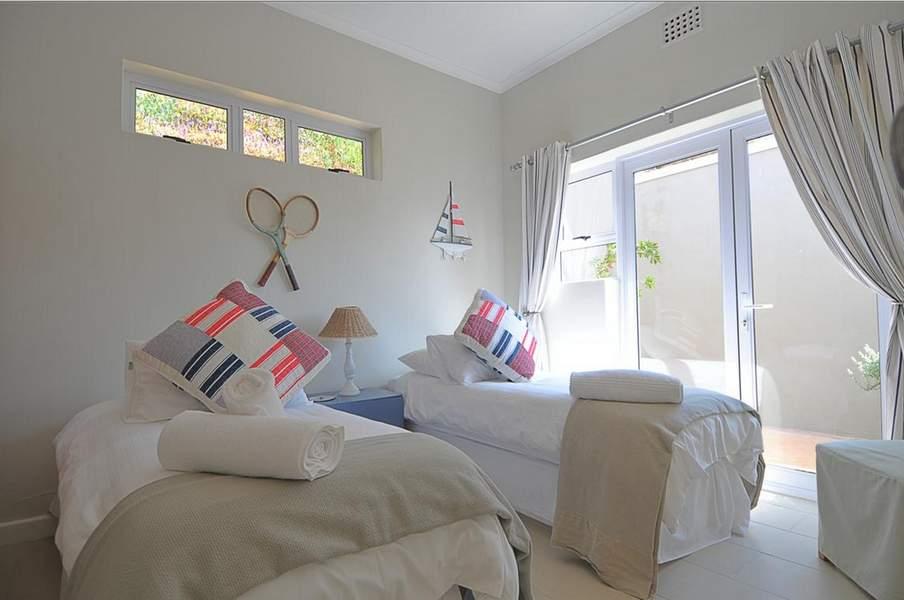 Photo 11 of Grosvenor 5 Bedroom accommodation in Simons Town, Cape Town with 5 bedrooms and 5 bathrooms
