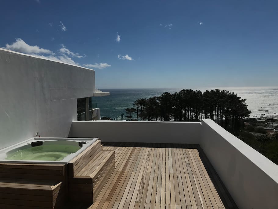 Photo 5 of The Baules Penthouse accommodation in Camps Bay, Cape Town with 1 bedrooms and 1 bathrooms