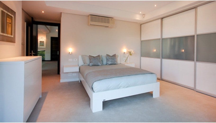 Photo 10 of Villa Brunia Hout Bay accommodation in Hout Bay, Cape Town with 4 bedrooms and 4 bathrooms
