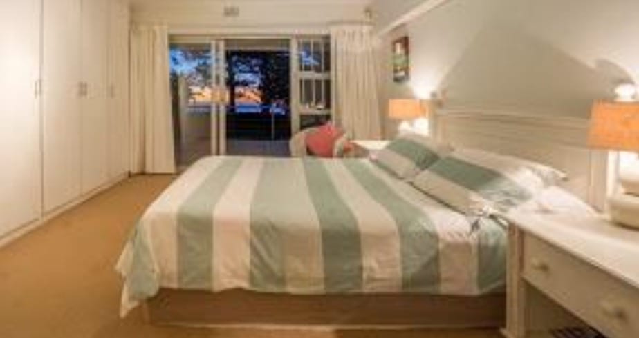 Photo 7 of Bayside accommodation in Camps Bay, Cape Town with 3 bedrooms and 2 bathrooms