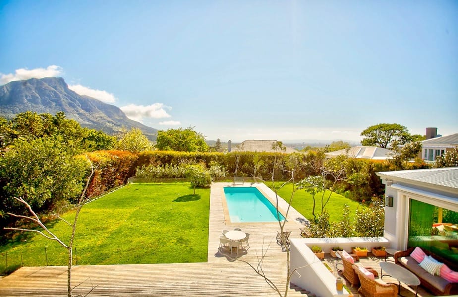 Photo 10 of Claremont Sidmouth Villa accommodation in Claremont, Cape Town with 5 bedrooms and 5 bathrooms