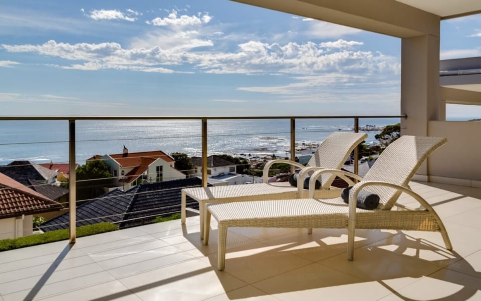 Photo 4 of Finchley Villa accommodation in Camps Bay, Cape Town with 5 bedrooms and 5 bathrooms
