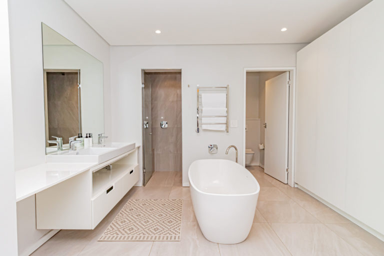 Scholtz Penthouse Photo 5